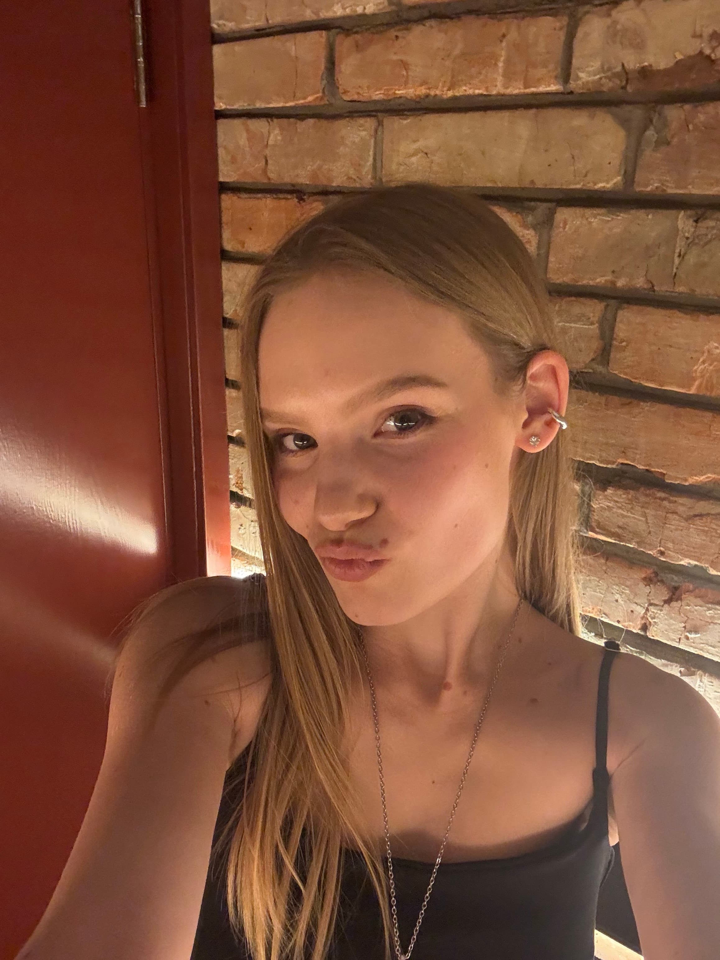 Анна Гребенець